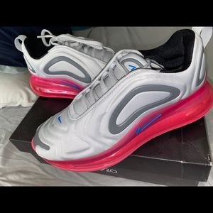 Nike air max 720’s